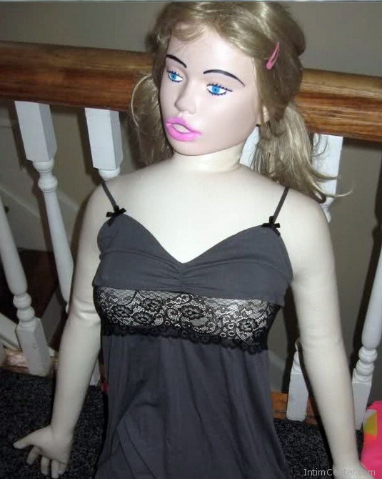 szexbaba_oralszexre_leterdelve