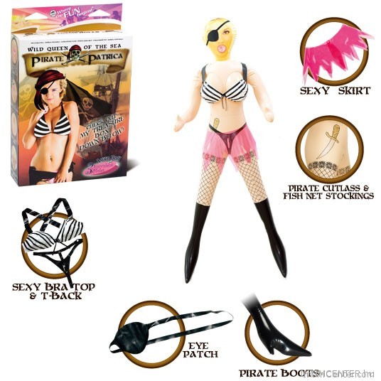 Életnagyságú kalóznő szerelembaba