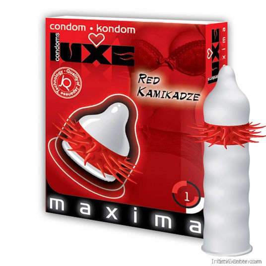 Csillámos izgatóval rendelkező óvszer, Luxe Maxima Red, 1 db