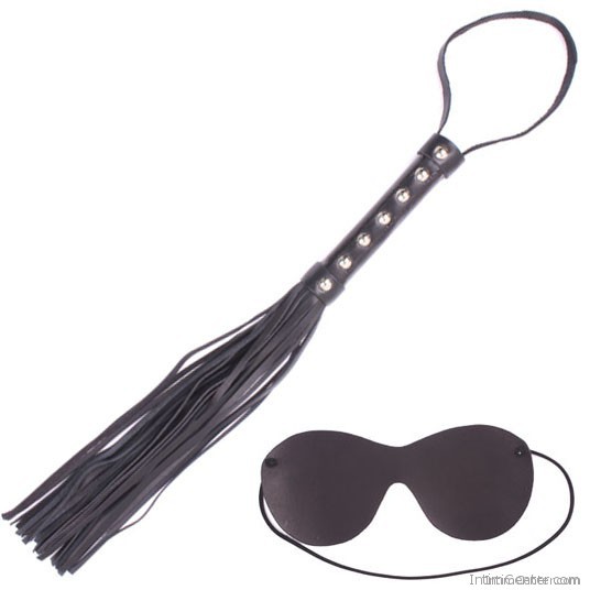 Fekete mesterséges bőr korbács és lakk szemkötő